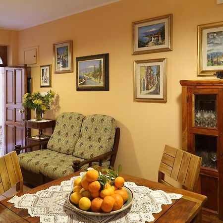 דירות טאורמינה Casa Antico Borgo Cuseni מראה חיצוני תמונה