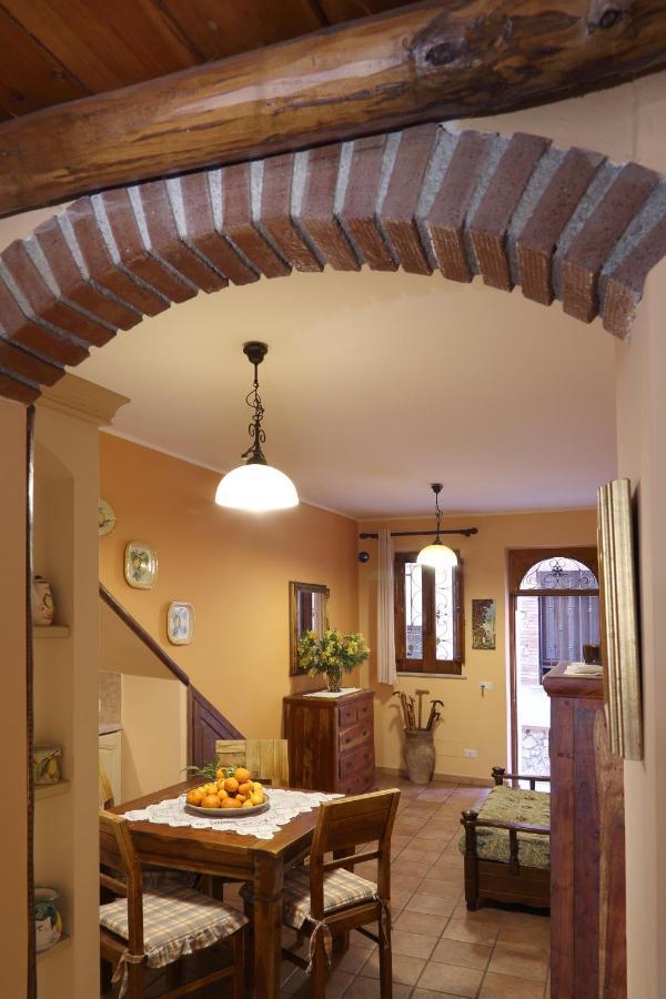 דירות טאורמינה Casa Antico Borgo Cuseni מראה חיצוני תמונה